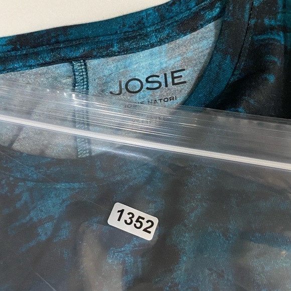 Josie Natori Tank Top Layering Elements DTB Turquoise Black Size XS - Picture 8 of 8